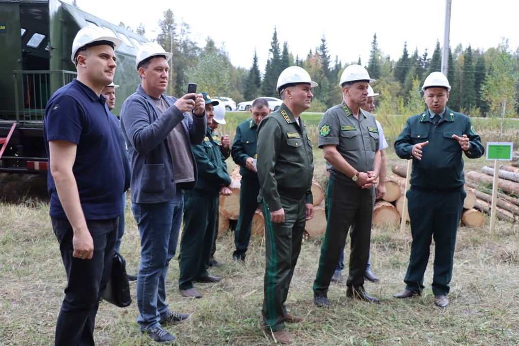 Лесхозга Беларусь Республикасы урманчылары  килде