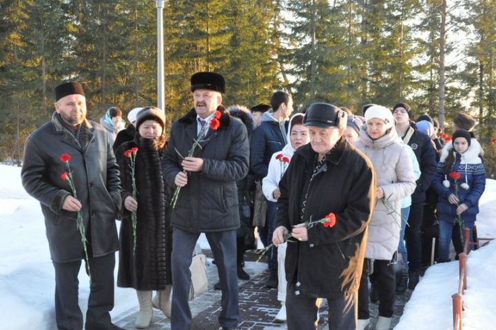 Сабага Татар Каргалысыннан   килделәр