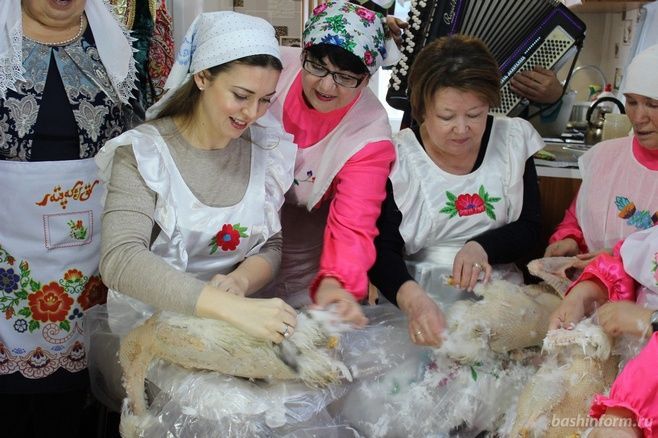 Башкортстан Башлыгының хатыны каз өмәсендә катнашкан