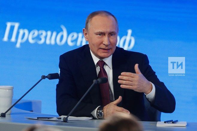 Путин сайлауда җиңү белән котлаулар кабул итә башлады