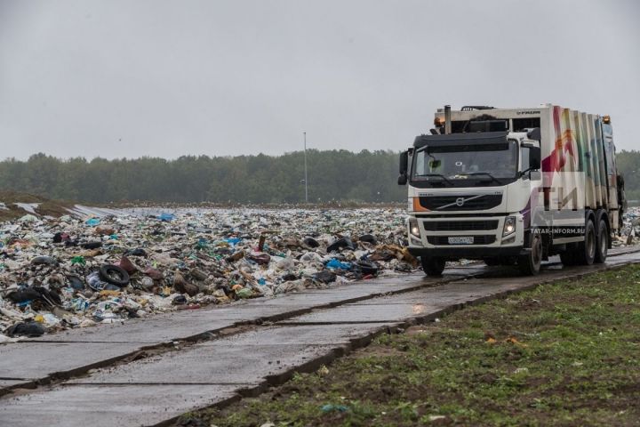 Рөстәм Миңнеханов Россия Хөкүмәтендә чүп чыгарган өчен тарифларны киметүгә иреште