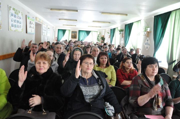 Бүген “Саба” җәмгыятенең Сатыш бригадасында үткән хисап җыелышыннан ФОТОРЕПОРТАЖ