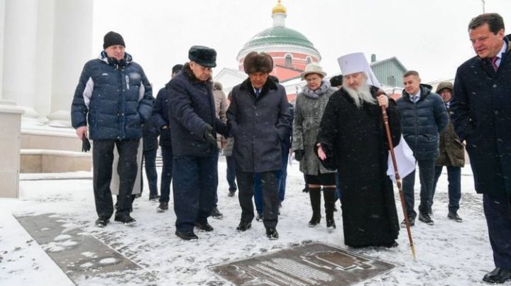 Миңнеханов һәм Шәймиев Казан Изге Ана иконасы соборын торгызу эшләре белән танышты