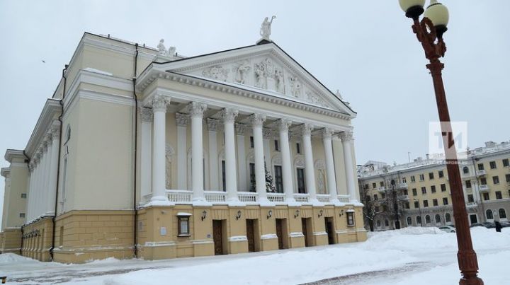 Опера һәм балет театры репертуарында татар спектакльләре аз булуы өчен шелтә алган