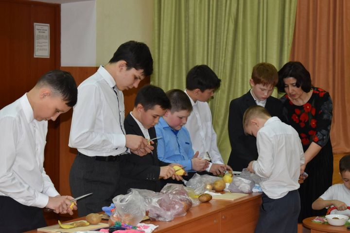 Саба балалар сәнгать мәктәбе укучылары "Ягез әле ,егетләр!" конкурсында катнаштылар.