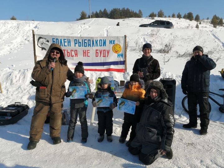 Юлбат  күлендә Нургали Хафизов  истәлегенә үткәрелгән  балыкчылар  ярышы