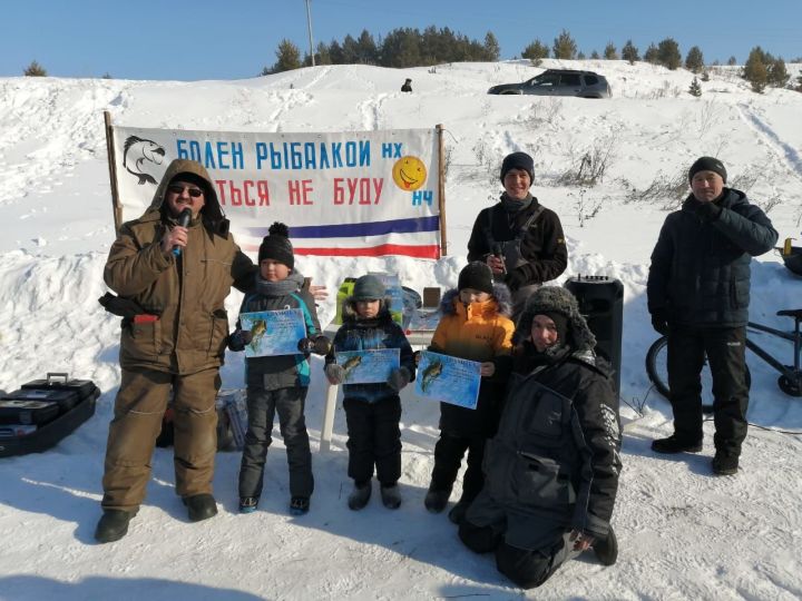 Юлбат  күлендә Нургали Хафизов  истәлегенә үткәрелгән  балыкчылар  ярышы