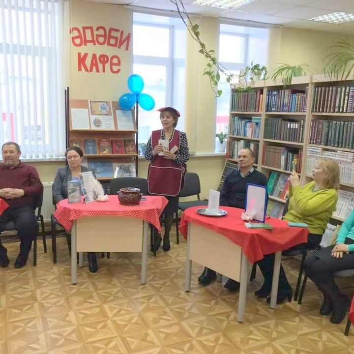 Илмира Гыймаева – “Әдәби кафе “Яшәү яме” шеф-повары