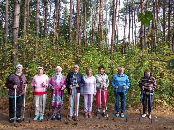 «Балкыш» тернәкләндерү үзәгендә “Скандинавия йөреше” технологиясы нигезендә физик күнегү дәресләре үткәрелә