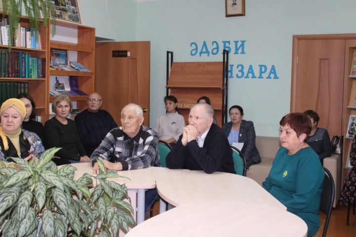 Сабалылар алдында «Үлемсез әдәби полк» проекты командасы чыгыш ясады