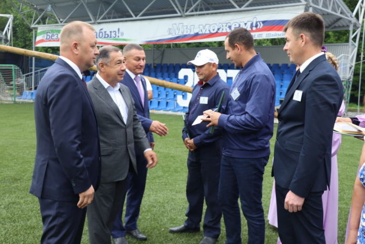 Бүген “Сабантуй” мәдәни-спорт комплексында район терлекчеләре  бәйрәме  булды (фоторепортаж)