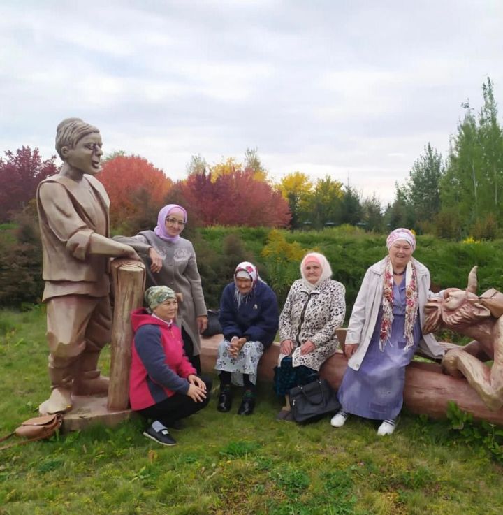 «Авыр тормыш шартларында калган һәркемгә социаль хезмәт күрсәтәбез»