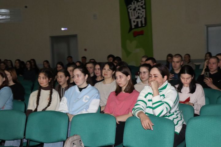 Сабада узган  «ӘйдәШаяРТ» КВН лигасының зона этабында Саба егетләре  җиңде