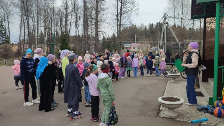 Лесхозда Рамазан гаете көнне балалар өчен бәйрәм оештырылды