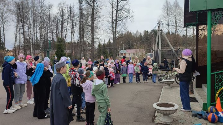 Лесхозда Рамазан гаете көнне балалар өчен бәйрәм оештырылды