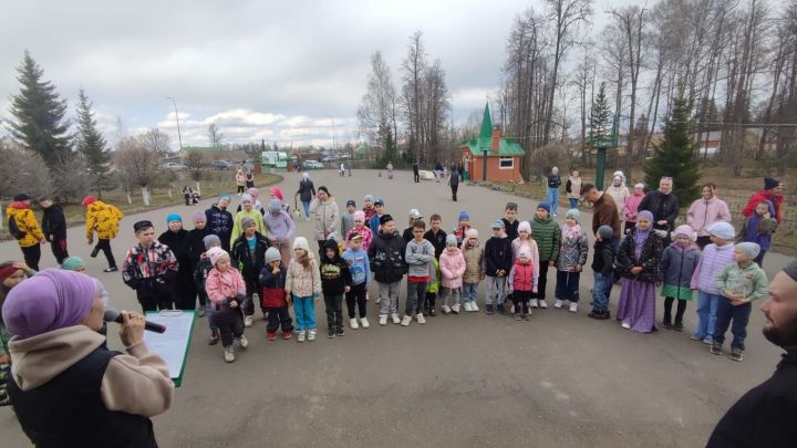 Лесхозда Рамазан гаете көнне балалар өчен бәйрәм оештырылды