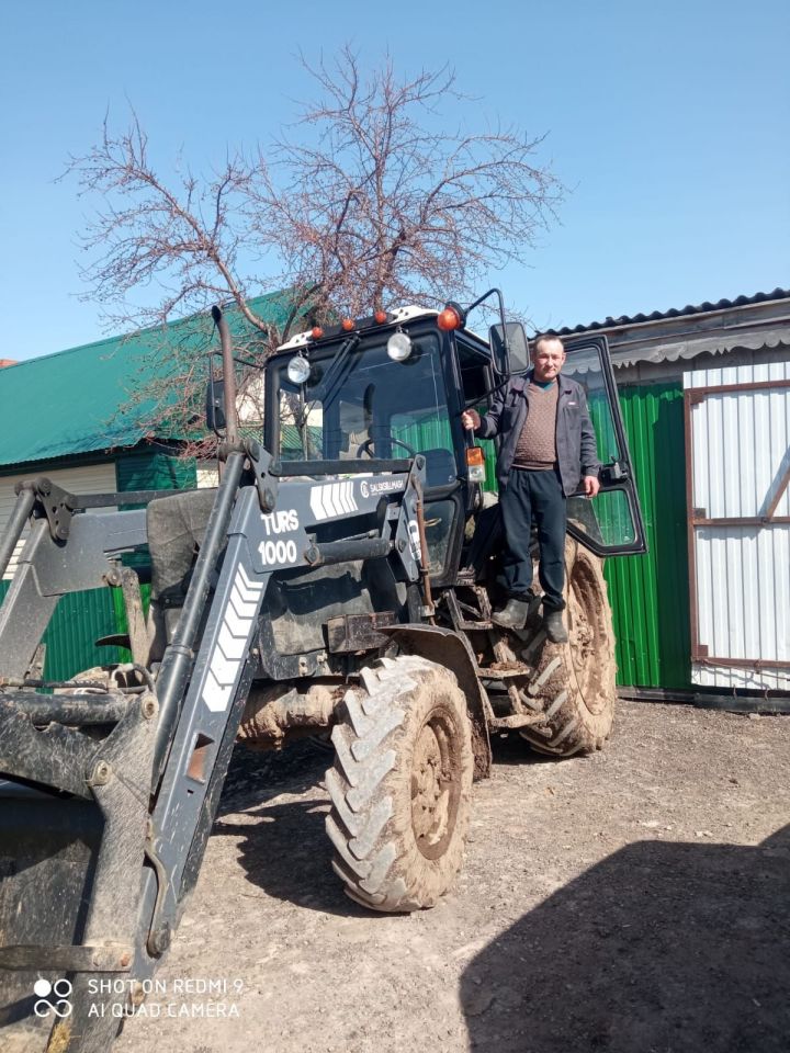 Нәселебездә абруйлы тракторчылар булуы белән  горурланам