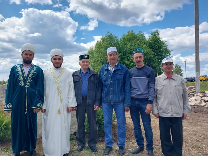 Саба эшмәкәре Гөлнара Галимова әнисенең туган авылында мәчет салдыра