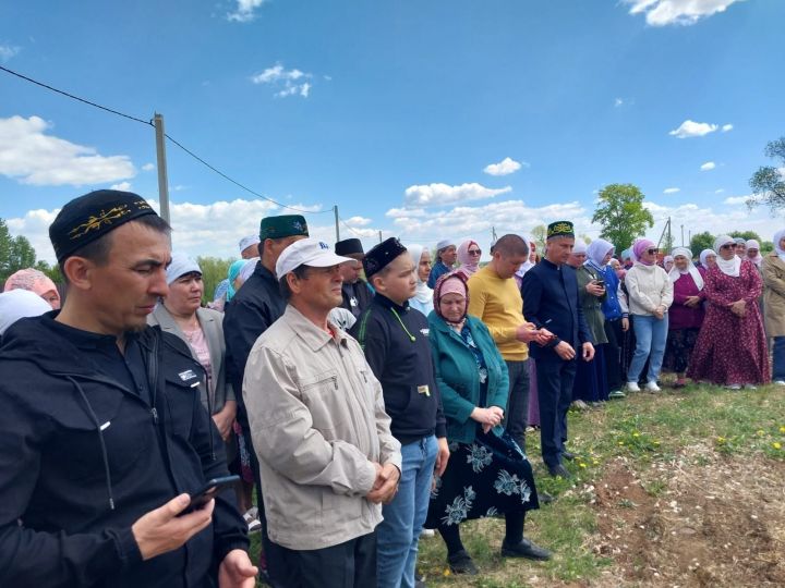 Саба эшмәкәре Гөлнара Галимова әнисенең туган авылында мәчет салдыра