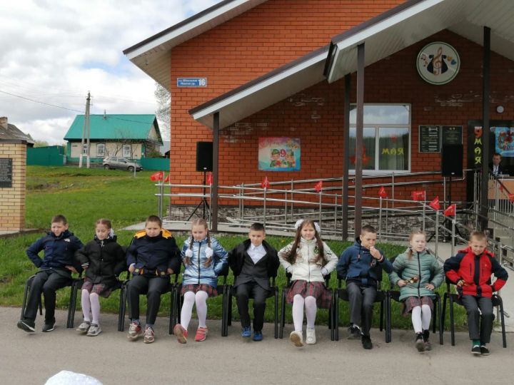 Керәнне авылында Бөек Ватан сугышы каһарманнары истәлегенә обелиск ачылды