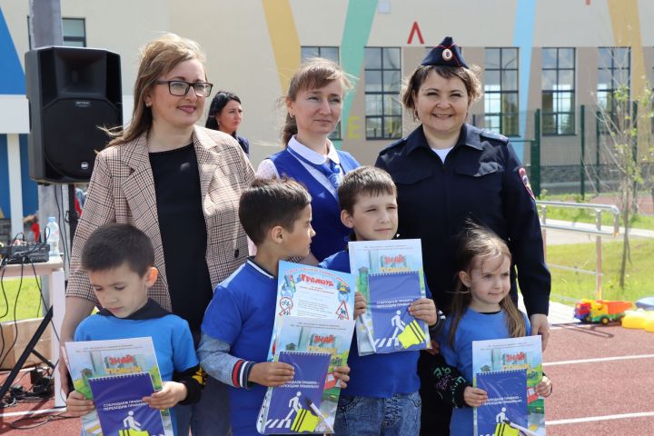 Сабада балалар бакчасында тәрбияләнүче  нәни райондашларыбыз өчен бәйрәм чарасы узды [ фоторепортаж]