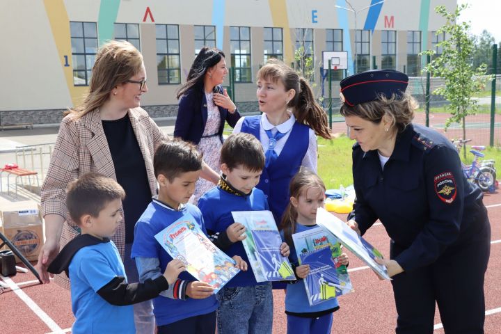 Сабада балалар бакчасында тәрбияләнүче  нәни райондашларыбыз өчен бәйрәм чарасы узды [ фоторепортаж]