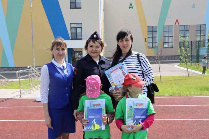 Сабада балалар бакчасында тәрбияләнүче  нәни райондашларыбыз өчен бәйрәм чарасы узды [ фоторепортаж]