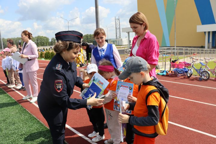 Сабада балалар бакчасында тәрбияләнүче  нәни райондашларыбыз өчен бәйрәм чарасы узды [ фоторепортаж]