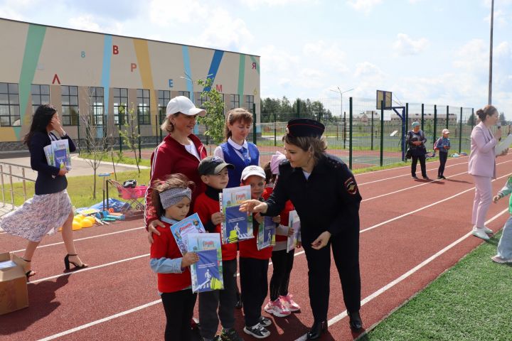 Сабада балалар бакчасында тәрбияләнүче  нәни райондашларыбыз өчен бәйрәм чарасы узды [ фоторепортаж]