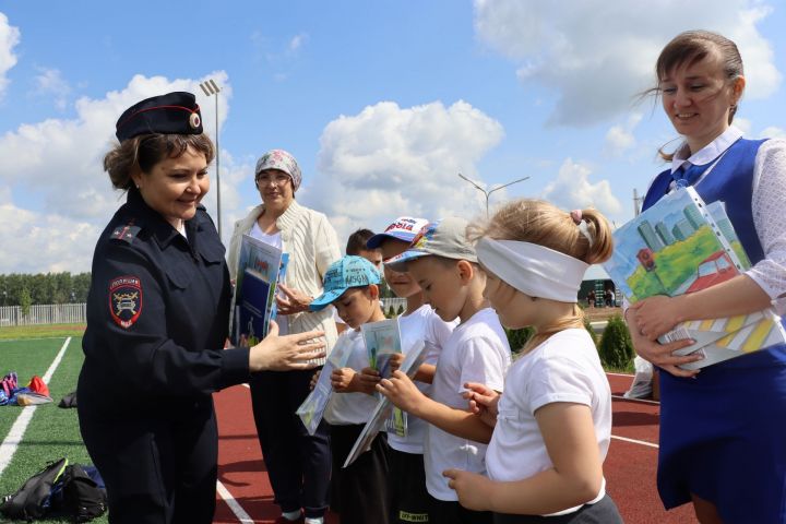 Сабада балалар бакчасында тәрбияләнүче  нәни райондашларыбыз өчен бәйрәм чарасы узды [ фоторепортаж]