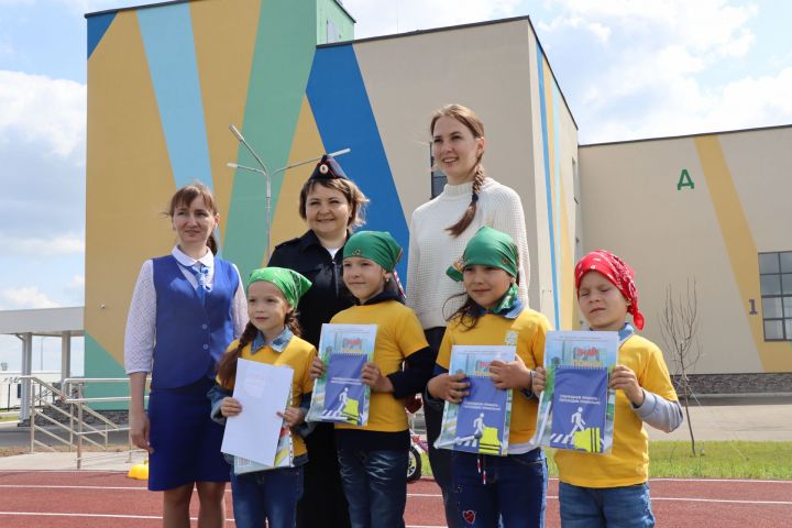 Сабада балалар бакчасында тәрбияләнүче  нәни райондашларыбыз өчен бәйрәм чарасы узды [ фоторепортаж]