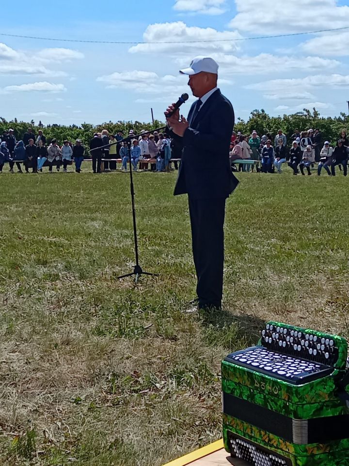 Курсабаш авылында узган Сабантуй күренешләре