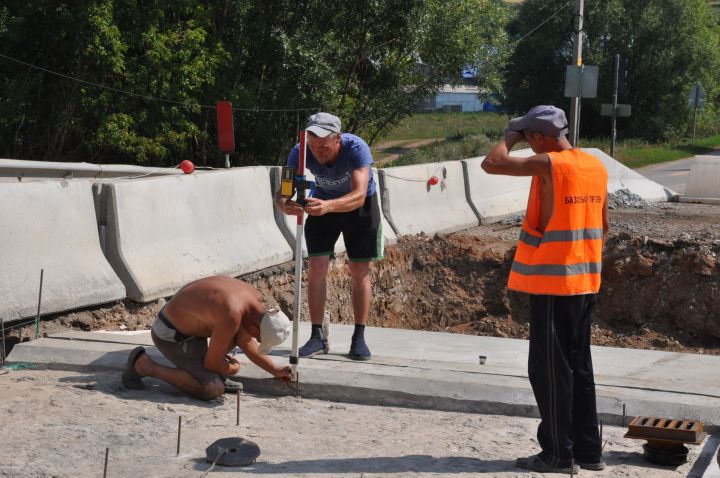 Сабада күперләр салына, юллар ремонтлана