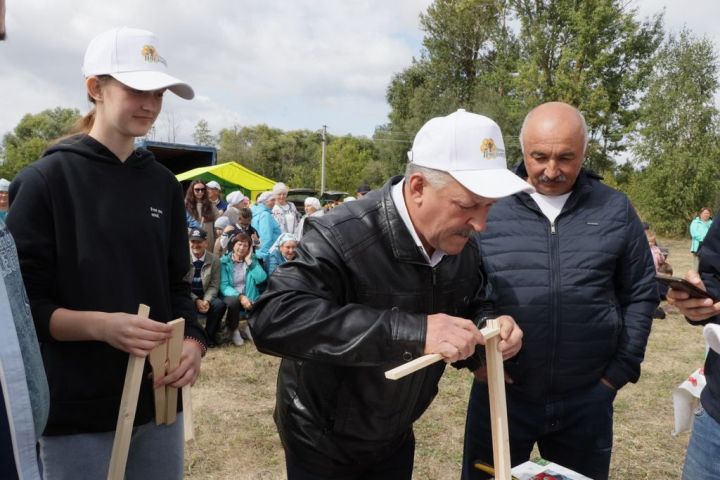 Шекшедә умартачылар  бәйрәме– бал кортлары туе гөжләде