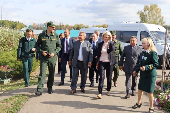 Бүген Россия вице-премьеры Виктория Абрамченко Саба  урман хуҗалыгында булды