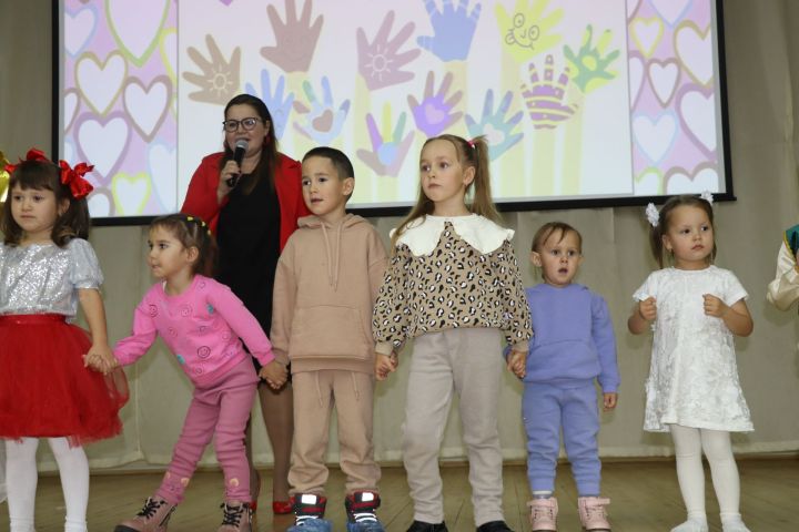 Сабада «Тату балалар бакчасы серләре» конкурсының финалистлары ачыкланды (фоторепортаж)