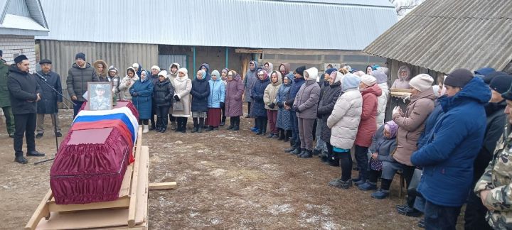 Кичә махсус хәрби операция барышында һәлак булган  Илфар Илфат улы Галимҗанов белән хушлаштылар