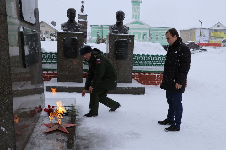 Россия Герое Рәсим Баксиков: “Мин герой булырга түгел, Ватанымны сакларга хыялландым”