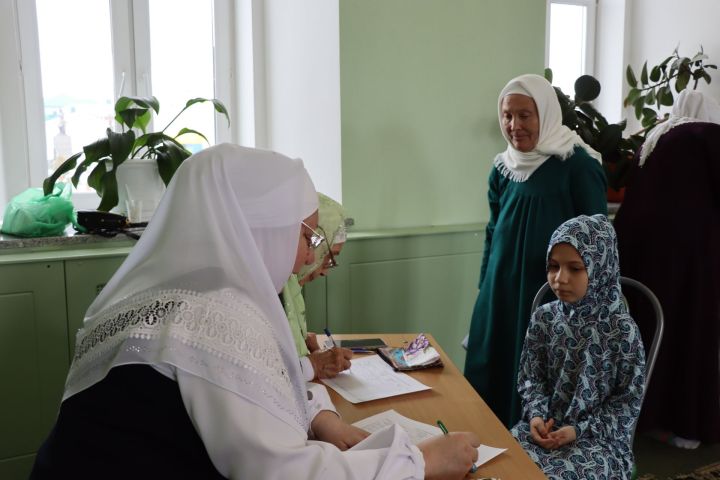 Сабада балалар арасында иң оста азан әйтүче һәм вәгазь сөйләүчене ачыкладылар