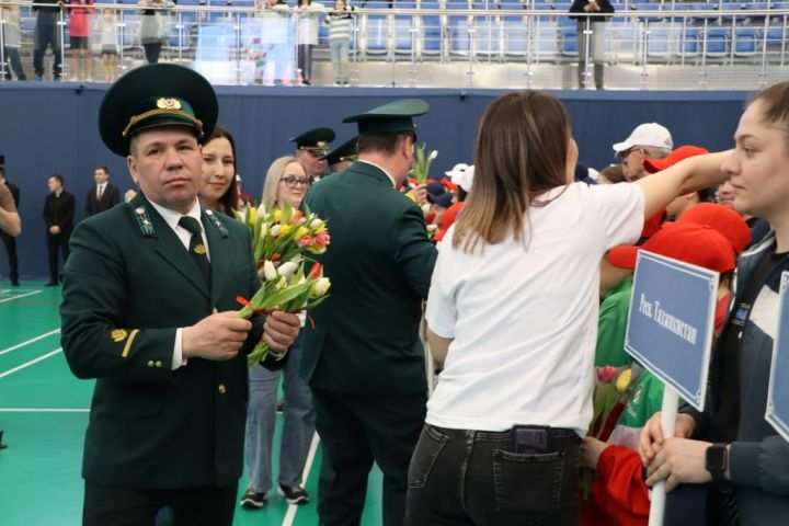 РСФСРның Атказанган урманчысы, Октябрь революциясе, «Почет билгесе» орденнары кавалеры Нургали Миңнеханов истәлегенә өстәл теннисы буенча Халыкара   ярышлар