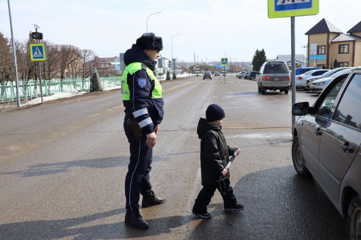 “Абый, юлларда сак бул!”