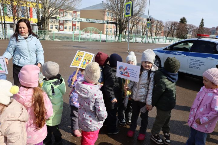 “Абый, юлларда сак бул!”