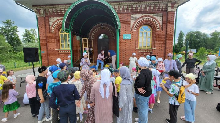 Корбан бәйрәме көнне Лесхозда балалар өчен бәйрәм чарасы узды