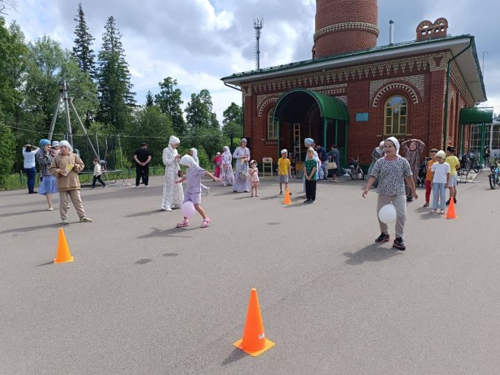 Корбан бәйрәме көнне Лесхозда балалар өчен бәйрәм чарасы узды