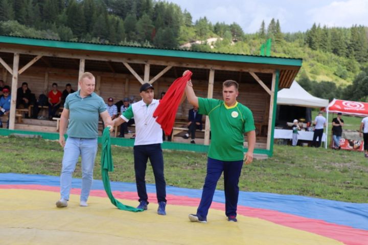 Айсаф Галиев истәлегенә икенче тапкыр көрәш турниры үткәрелде.