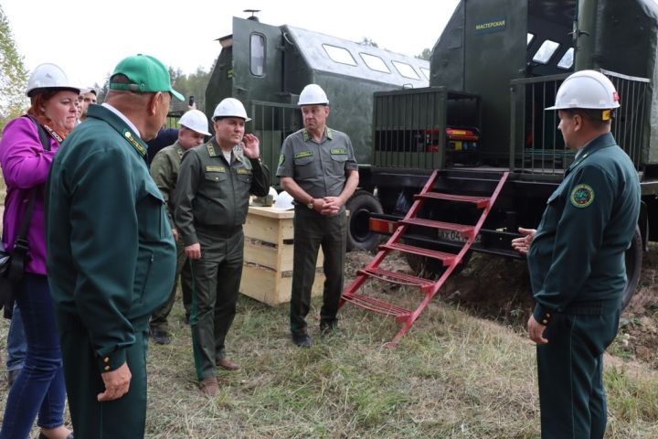 Лесхозга Беларусь Республикасы урманчылары  килде